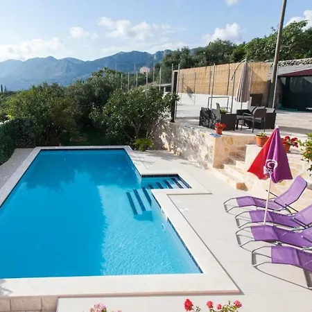Mateo - Three Bedroom With Terrace And Private Pool 아파트 *