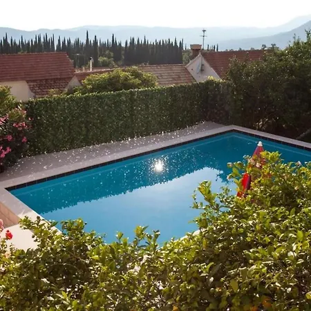 아파트 Mateo - Three Bedroom With Terrace And Private Pool